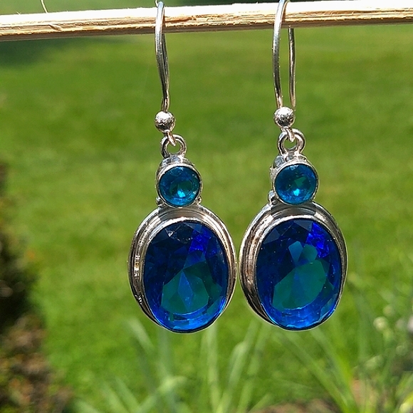 Sterling Silver Sapphire color Earrings - Picture 1 of 7
